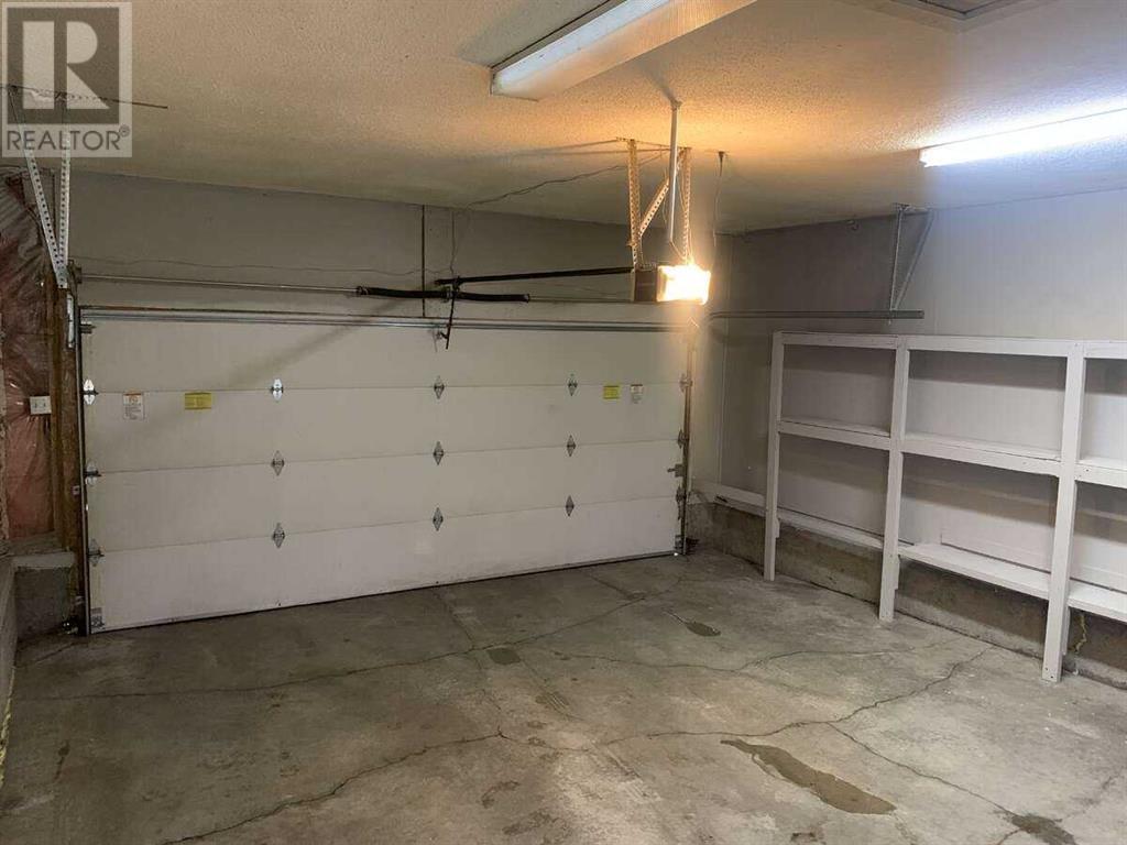 Single Family House for Sale in  Anaheim Court NE Monterey Park Calgary 