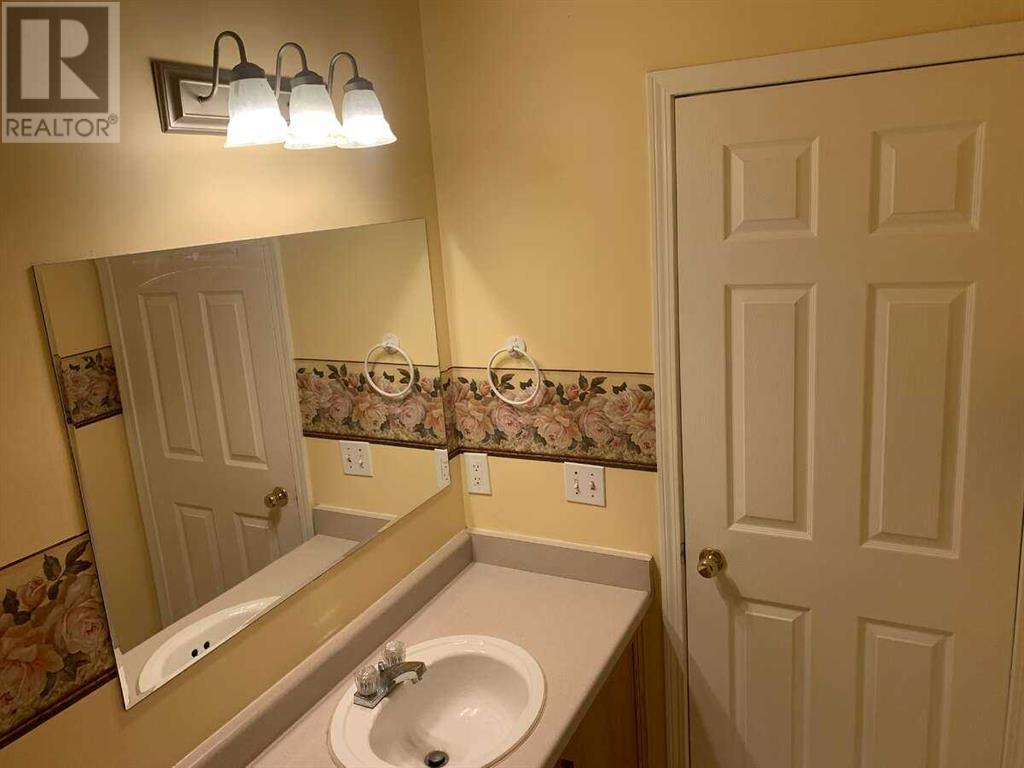 Single Family House for Sale in  Anaheim Court NE Monterey Park Calgary 