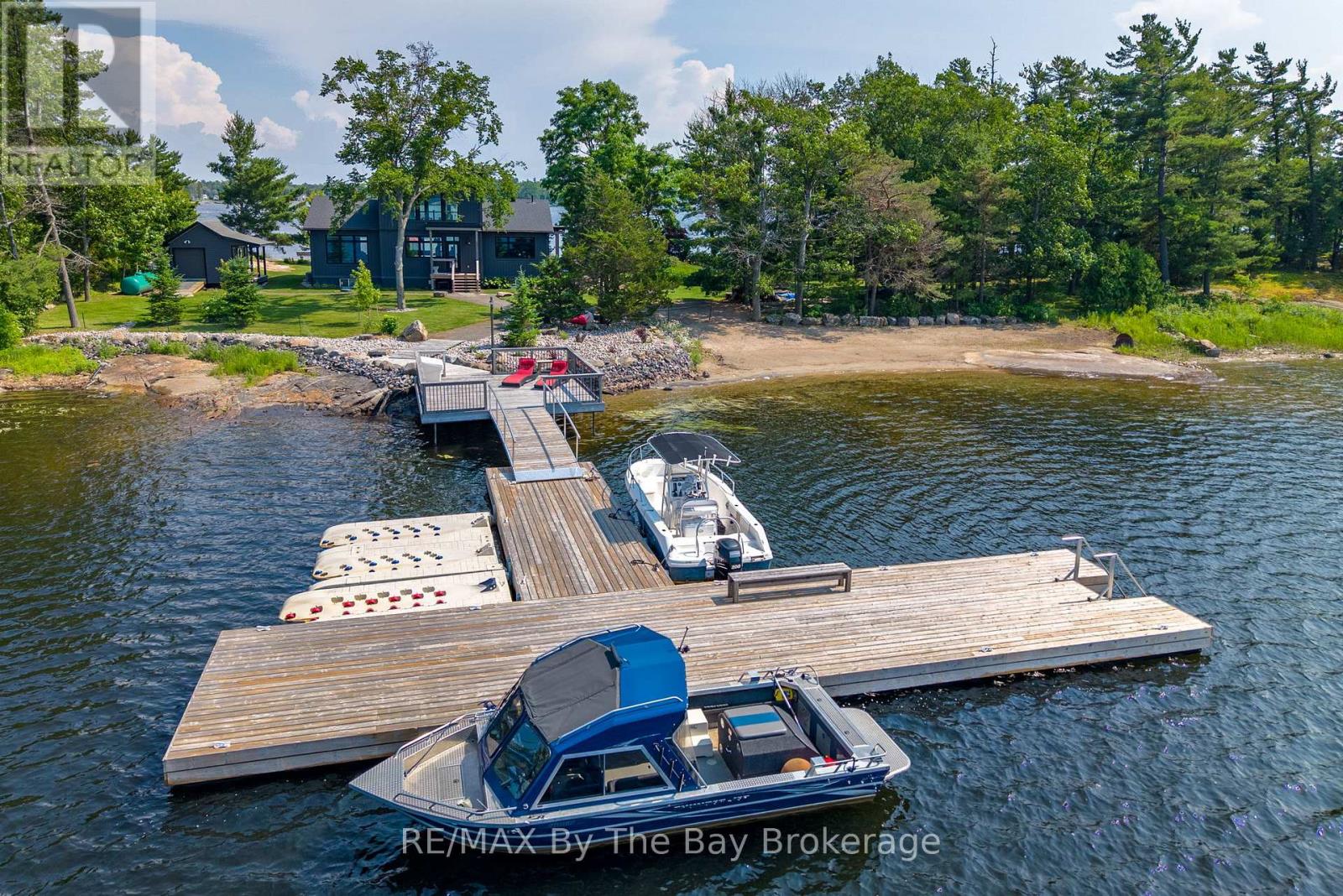 Photo 4 of 4 Island 800, Georgian Bay ON