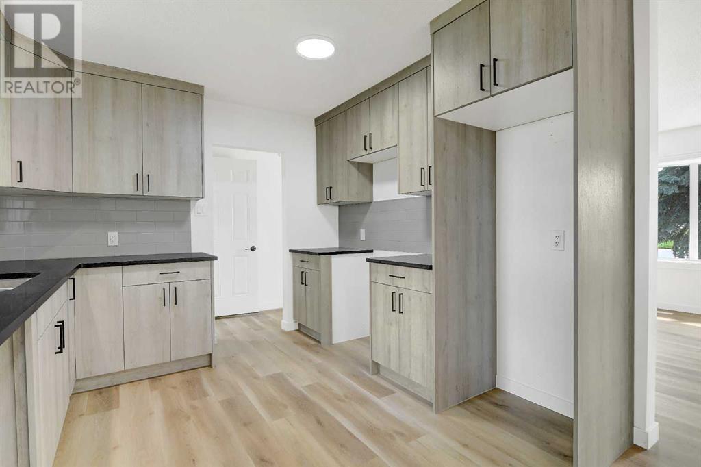Single Family House Bungalow for Sale in   Street Mountview Grande Prairie 