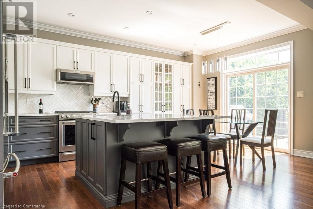 Photo 7 of 35 Butternut Grove Lane, Ancaster ON