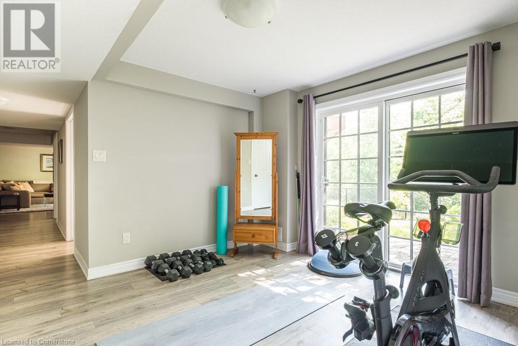 Photo 40 of 35 Butternut Grove Lane, Ancaster ON