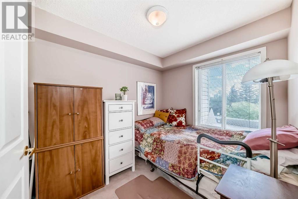 Single Family House for Sale in   Pinecliff Grove NE Pineridge Calgary 