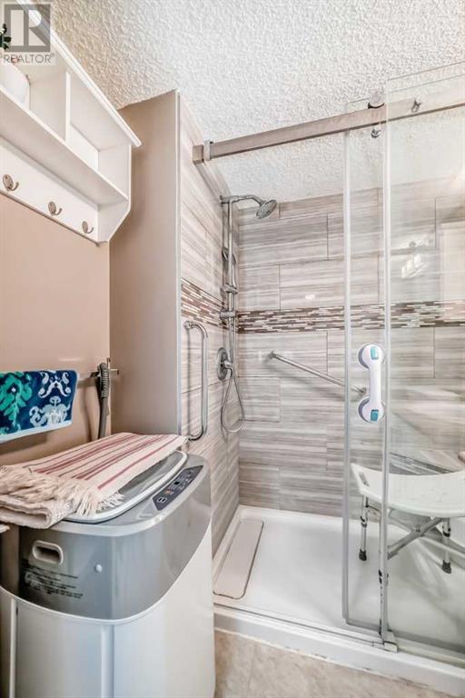 Single Family House for Sale in   Pinecliff Grove NE Pineridge Calgary 