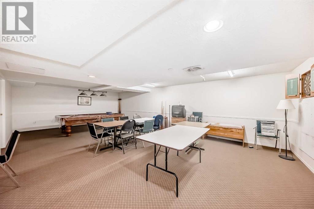 Single Family House for Sale in   Pinecliff Grove NE Pineridge Calgary 