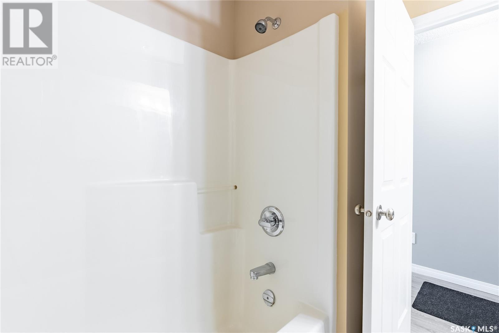 Single Family House High rise for Sale in   Lowe ROAD Saskatoon 