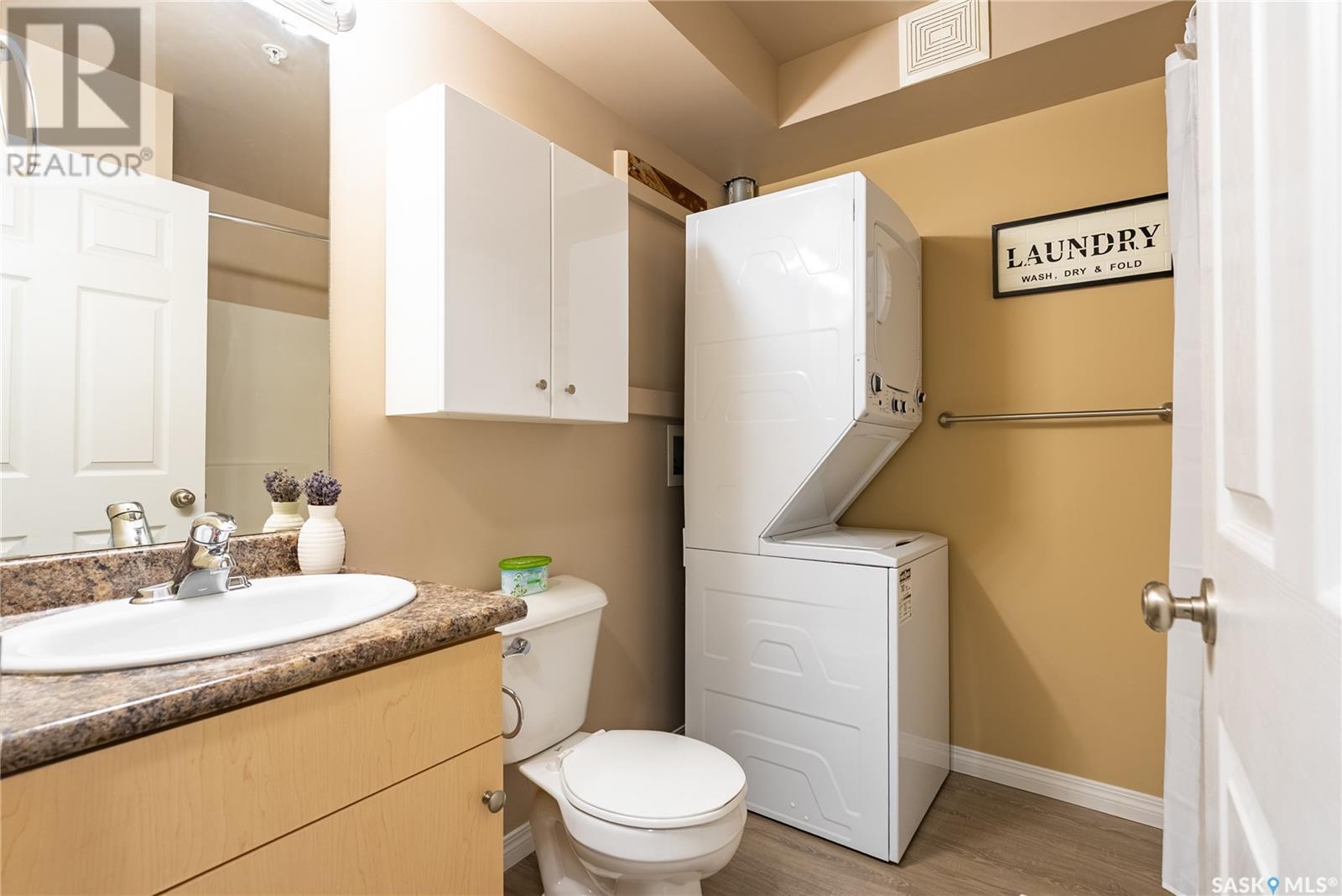 Single Family House High rise for Sale in   Lowe ROAD Saskatoon 