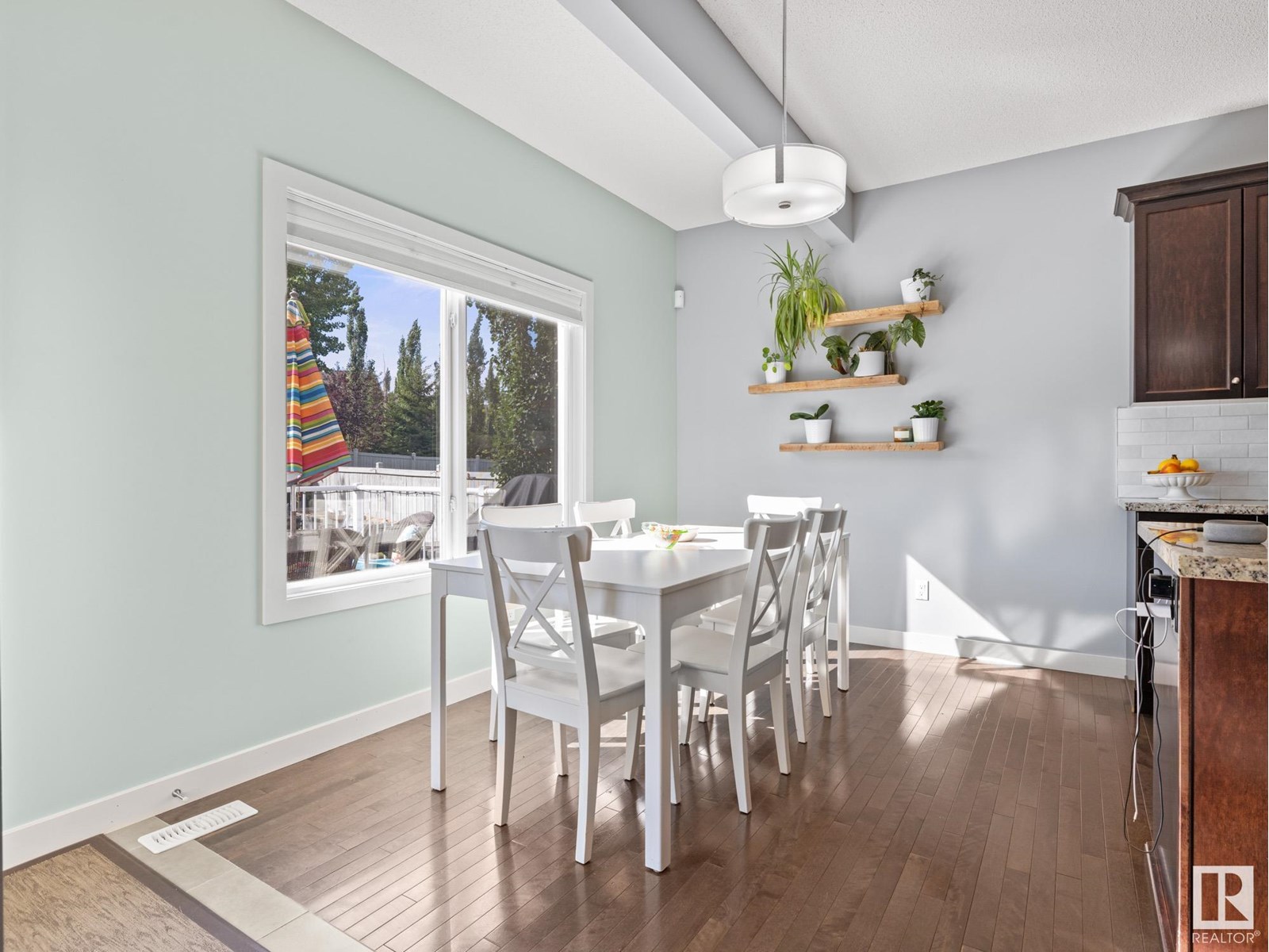 Photo 41 of 5936 208 St Nw, Edmonton AB