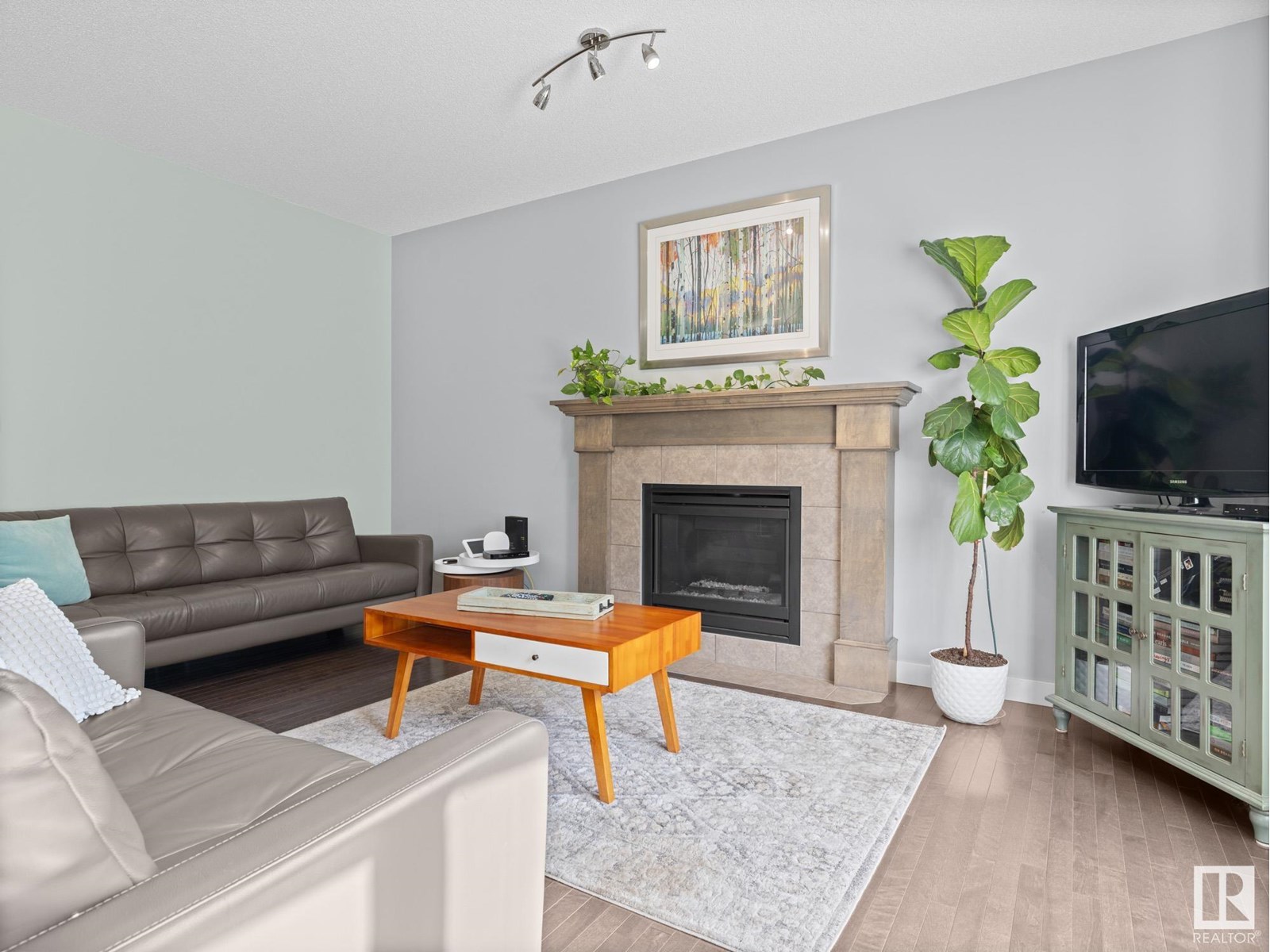 Photo 25 of 5936 208 St Nw, Edmonton AB