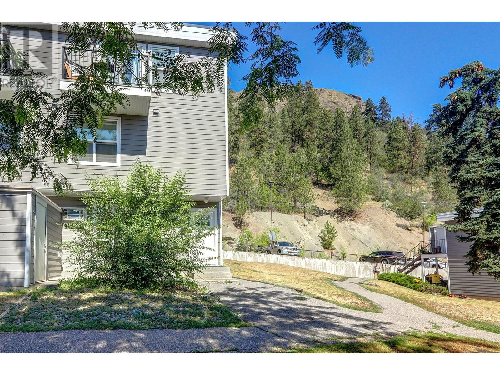 #67 3800 40 AVENUE - Image 4