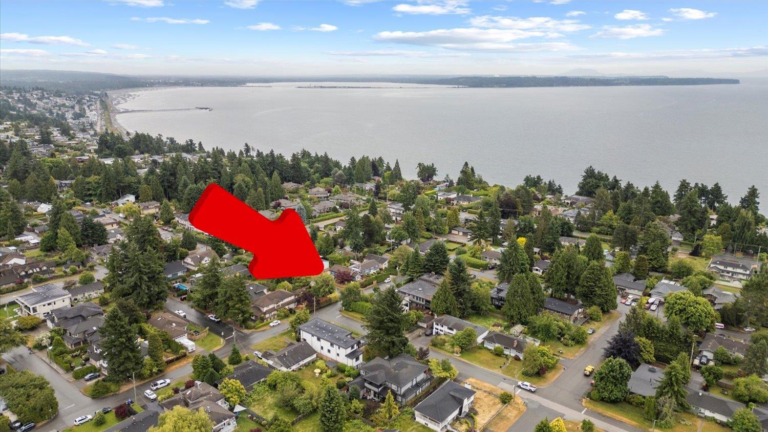 13950 BLACKBURN AVENUE, White Rock