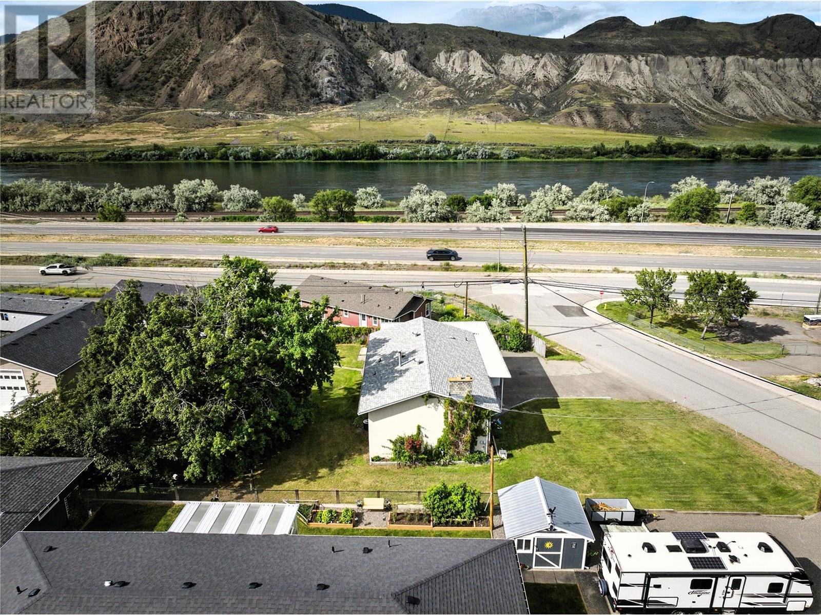 Photo 4 of 205 Oconnor Road, Kamloops BC