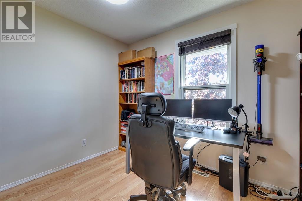 Single Family House for Sale in   Ranchview Drive NW Ranchlands Calgary 