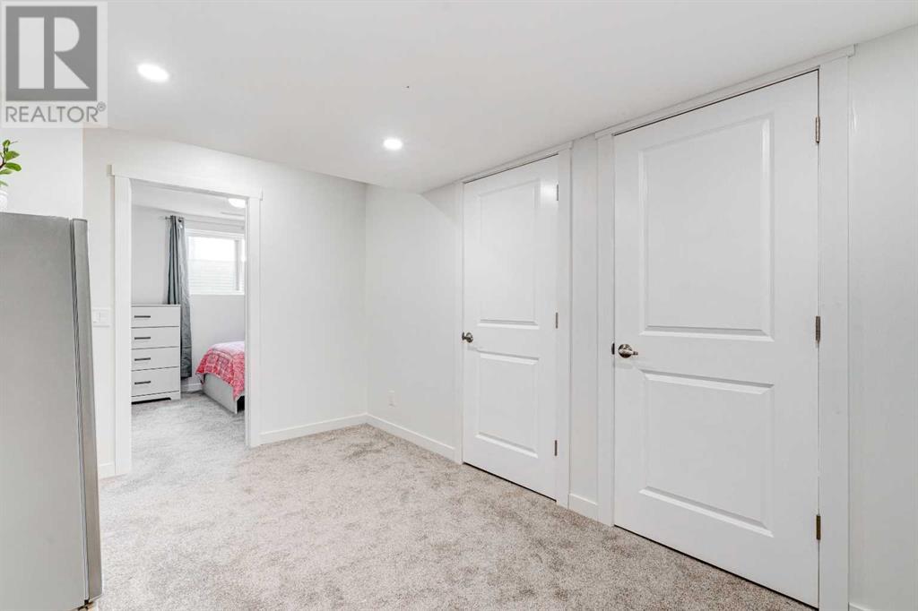 Single Family House for Sale in  Legacy Common SE Legacy Calgary 