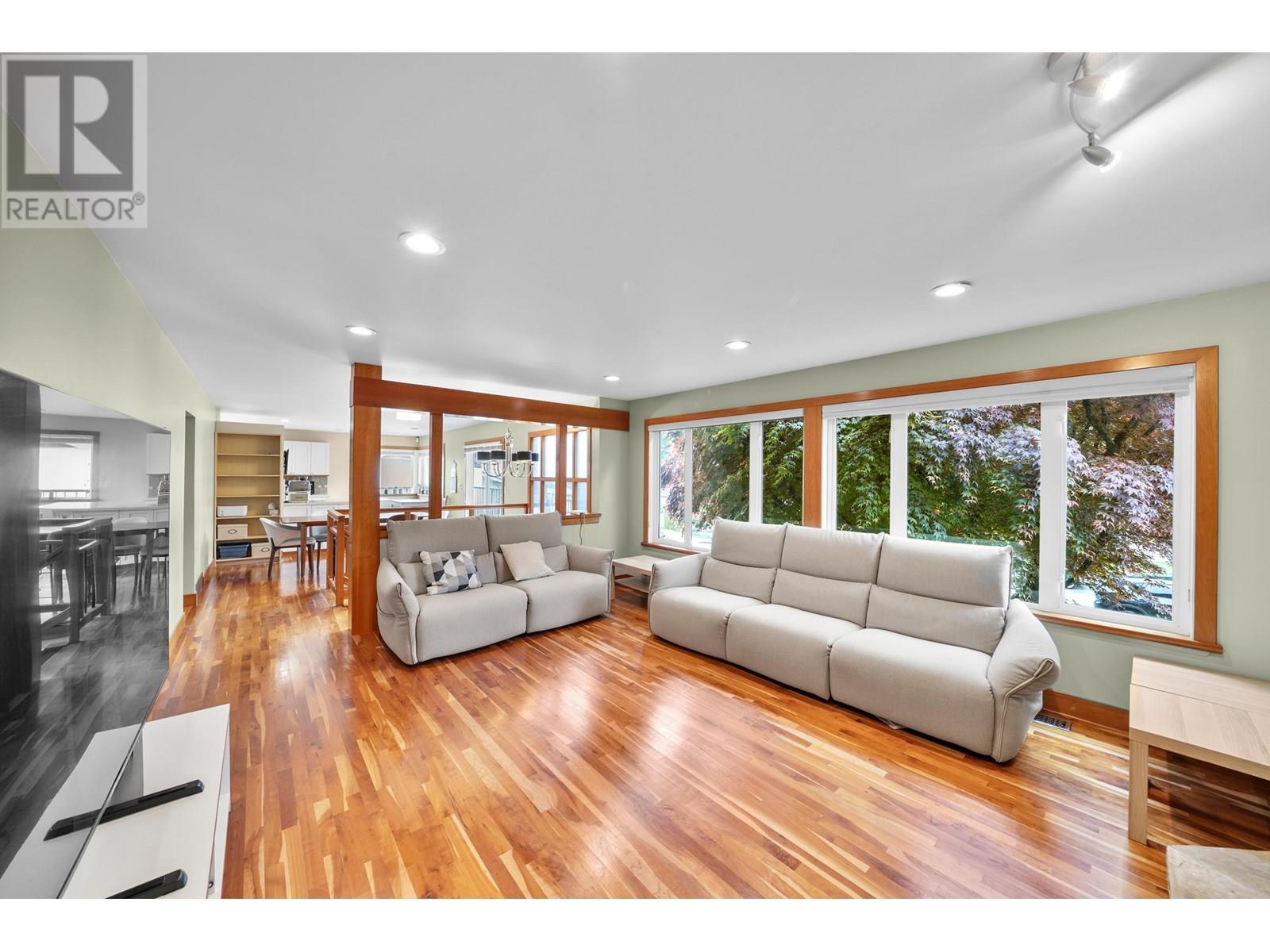 Photo 7 of 2160 Jordan Drive, Burnaby BC
