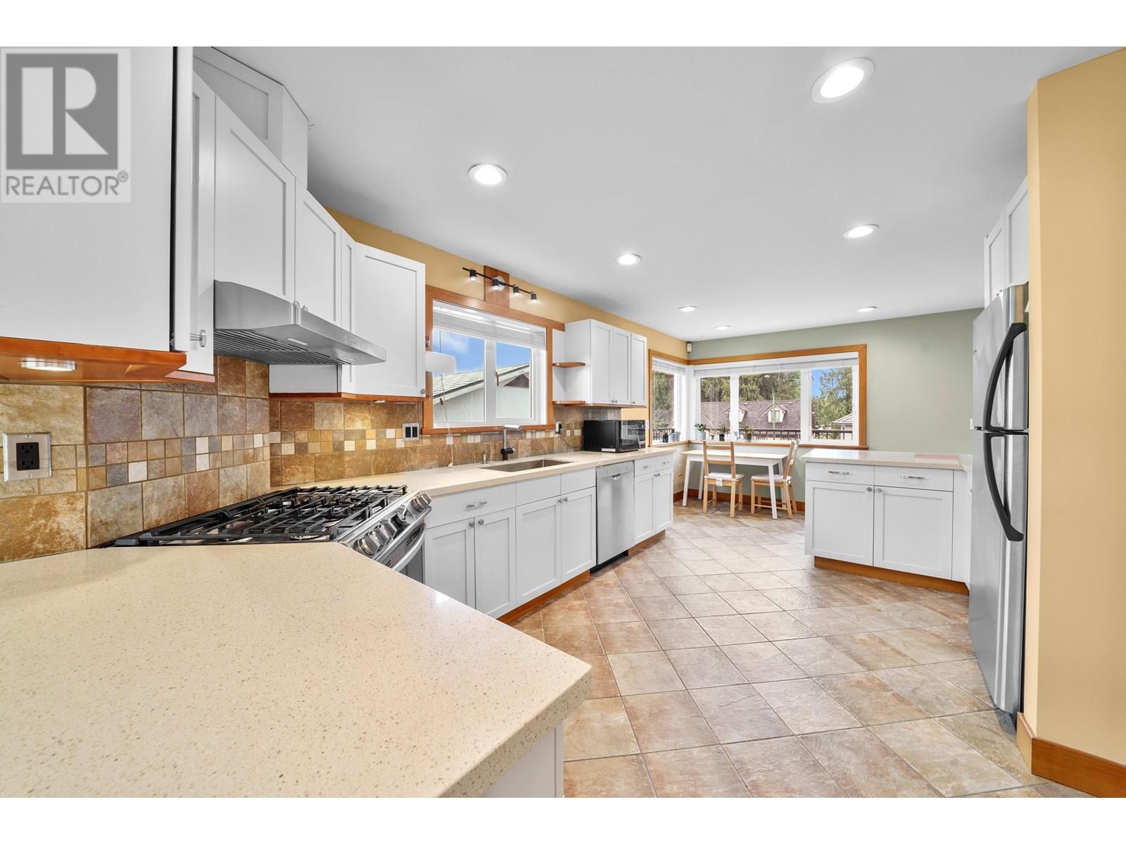Photo 11 of 2160 Jordan Drive, Burnaby BC