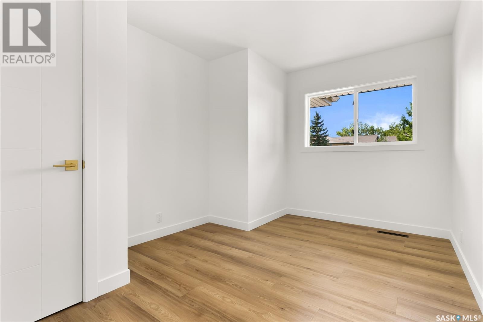 Single Family House Bungalow for Sale in  Connaught STREET Regina 