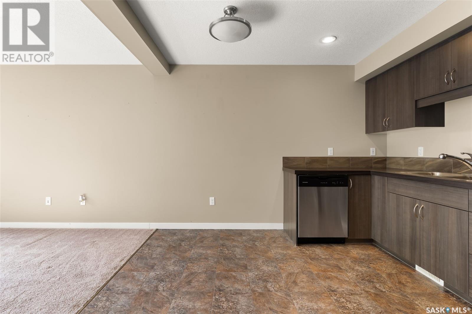 Photo 12 of 47 5652 Gordon Road, Regina SK