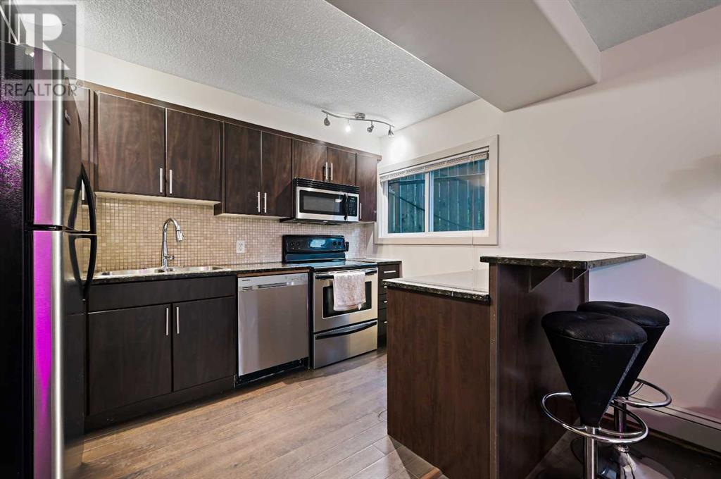 Single Family House for Sale in    Avenue SW South Calgary Calgary 