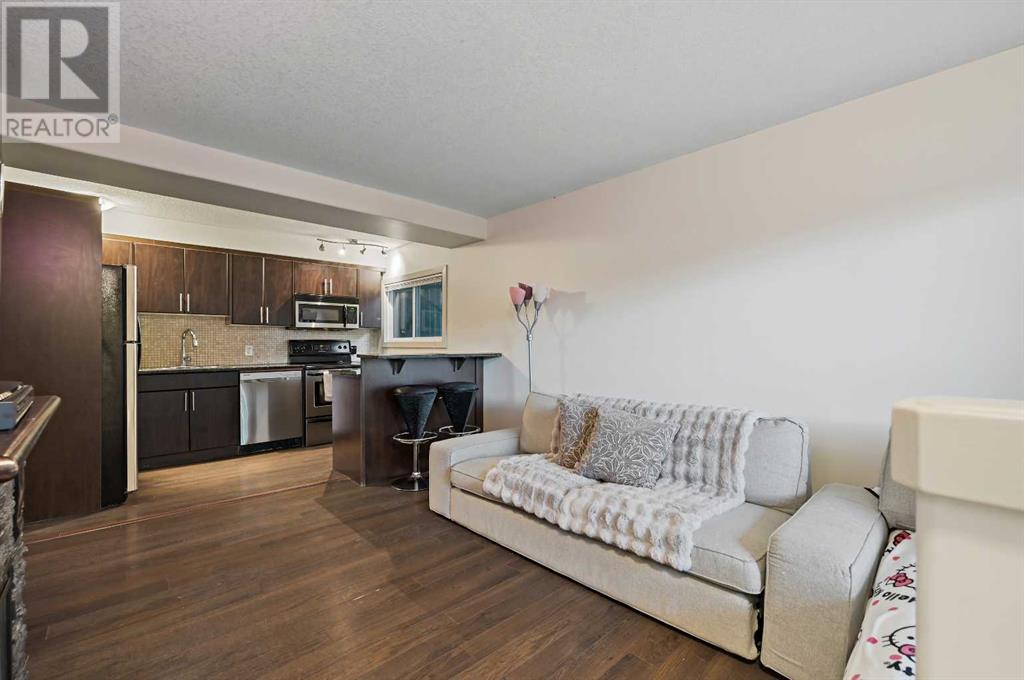 Single Family House for Sale in    Avenue SW South Calgary Calgary 