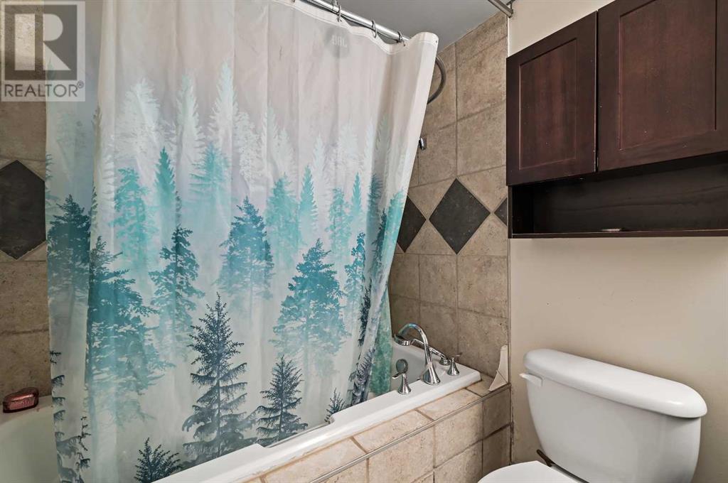 Single Family House for Sale in    Avenue SW South Calgary Calgary 