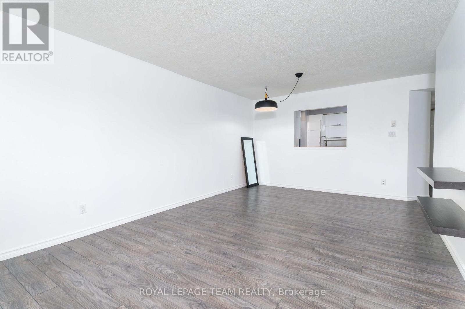 Photo 24 of 204 266 Lorry Greenberg Drive, Ottawa ON