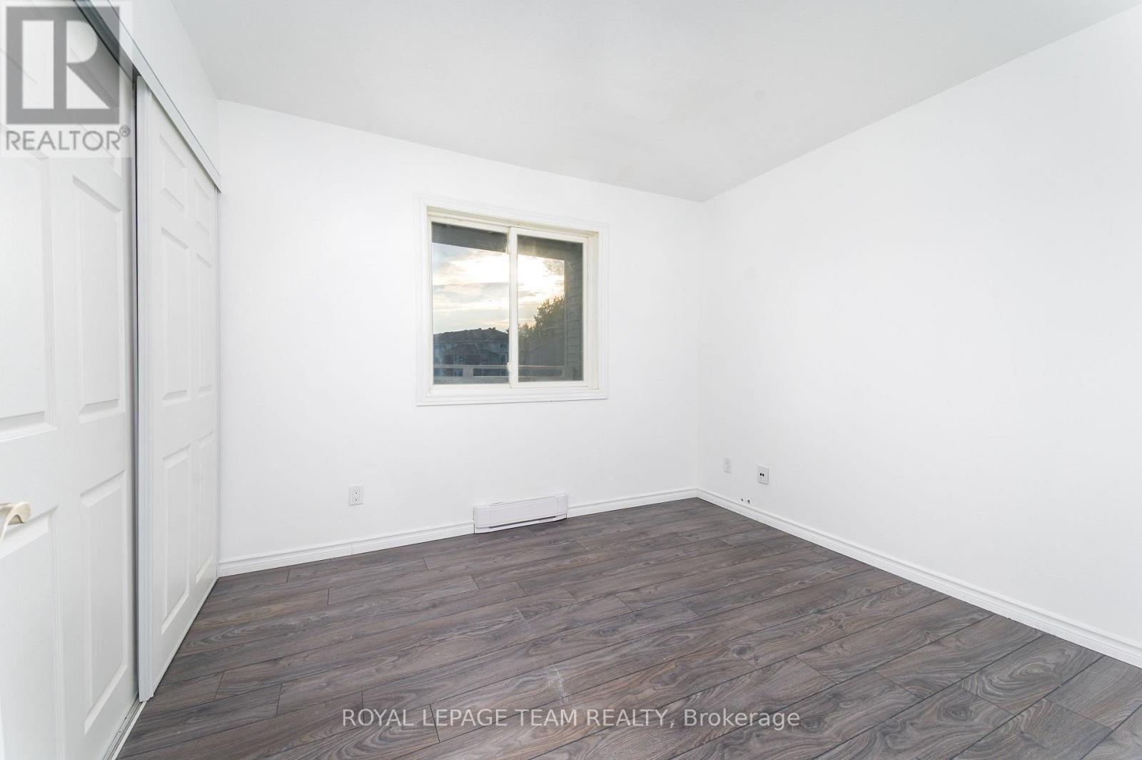 Photo 11 of 204 266 Lorry Greenberg Drive, Ottawa ON