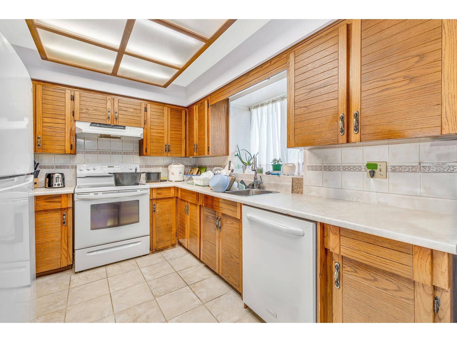 15420 96 AVENUE, Surrey