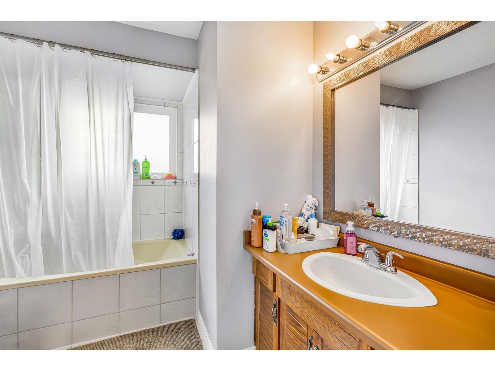 15420 96 AVENUE, Surrey