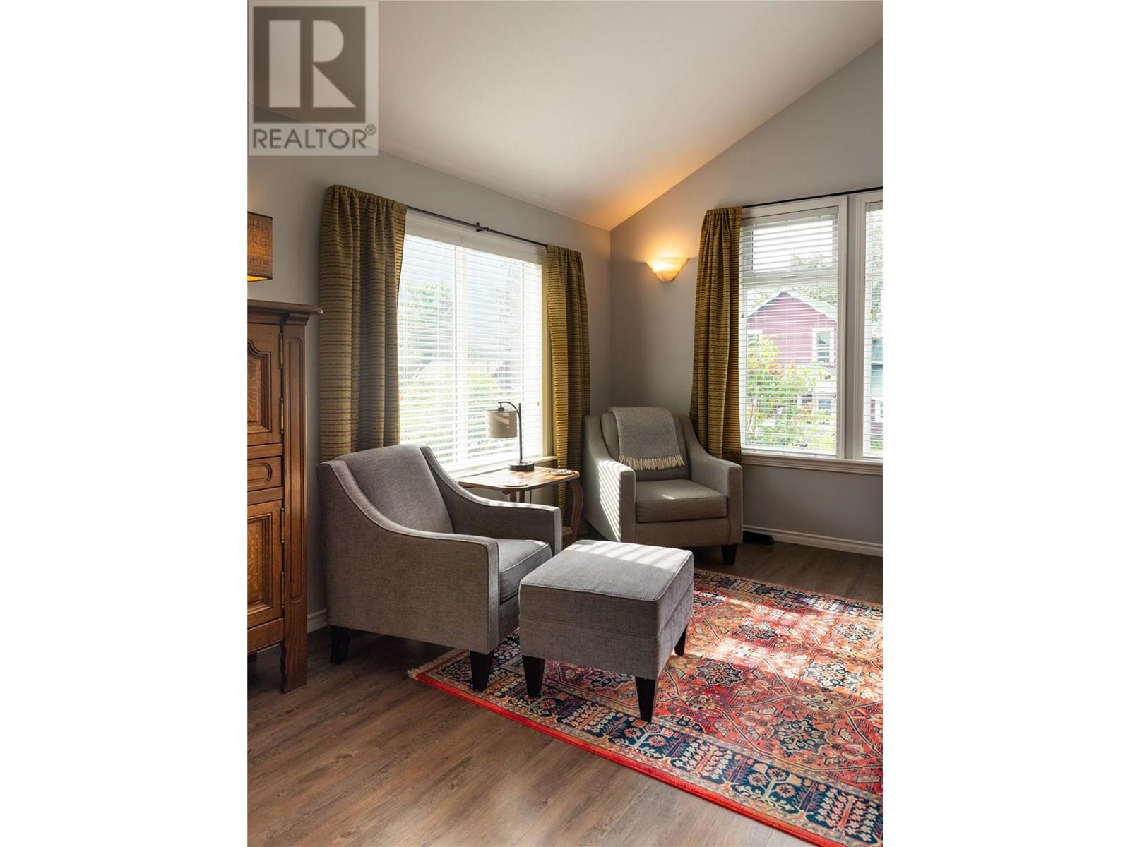 Photo 10 of 603 Fletcher Avenue, Slocan BC