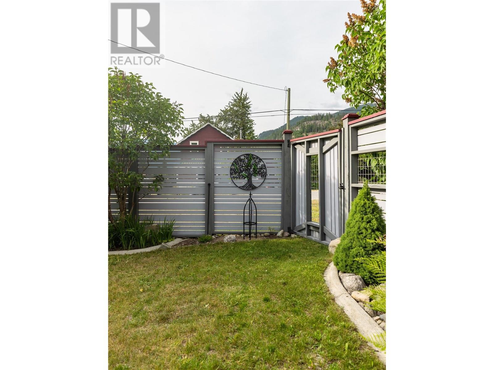 Photo 49 of 603 Fletcher Avenue, Slocan BC