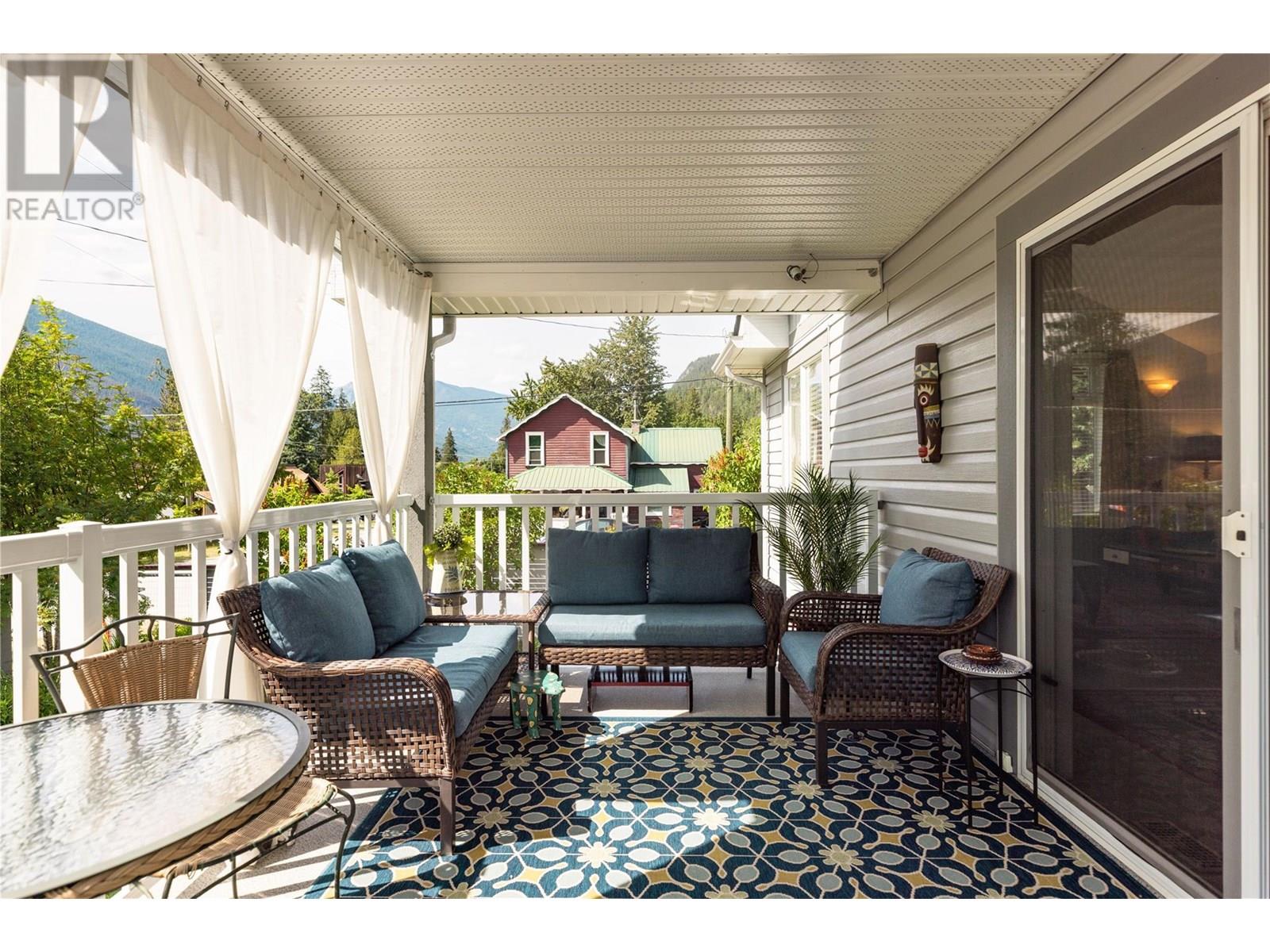Photo 40 of 603 Fletcher Avenue, Slocan BC