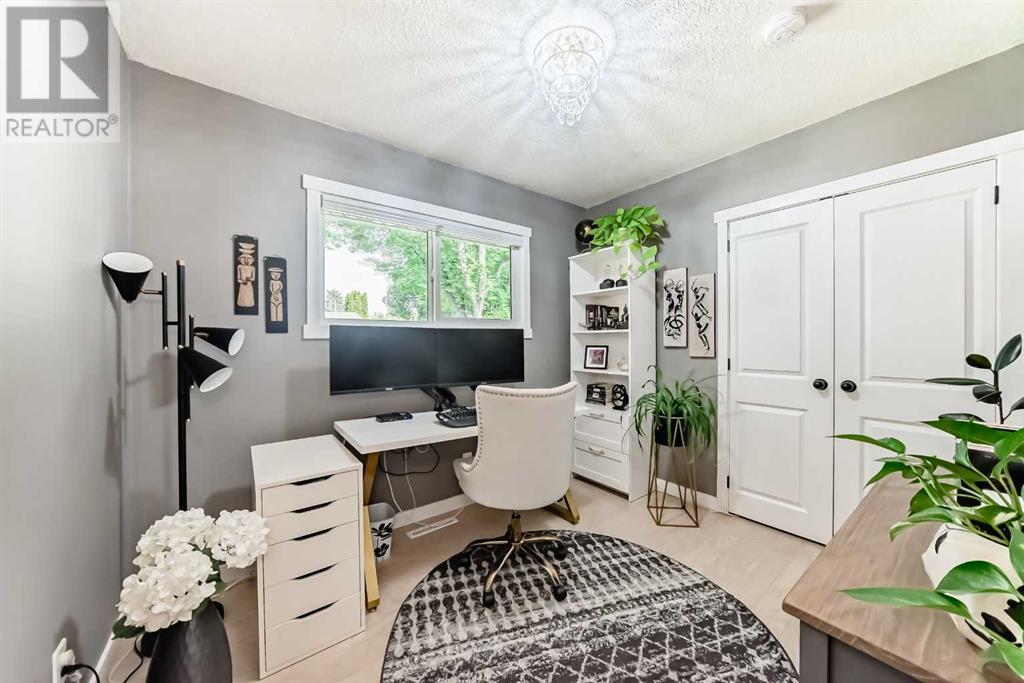 Single Family House Bungalow for Sale in  Ancourt Road SE Acadia Calgary 