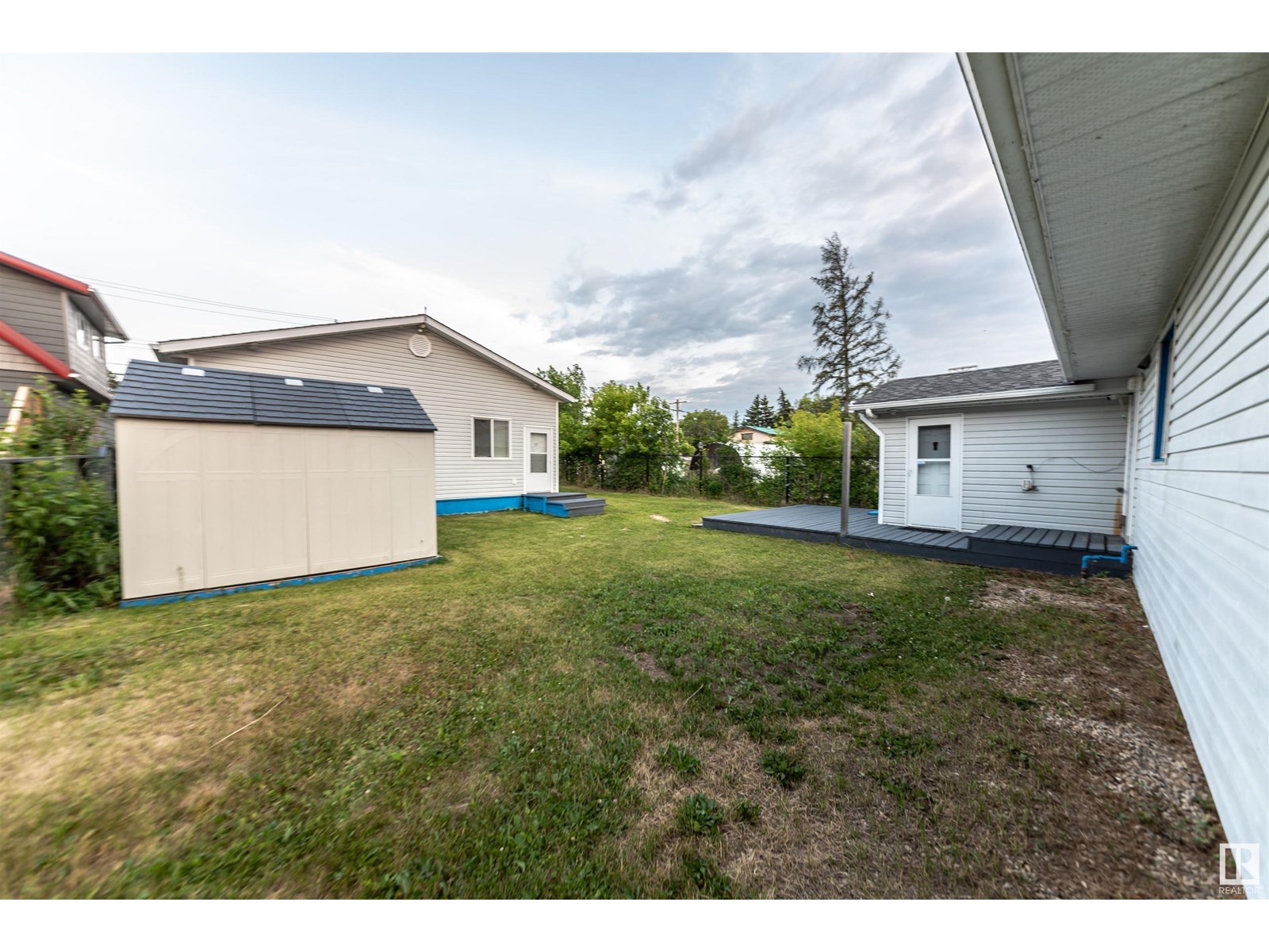 Photo 12 of 5036 50 Av, Rural Lac Ste Anne County AB