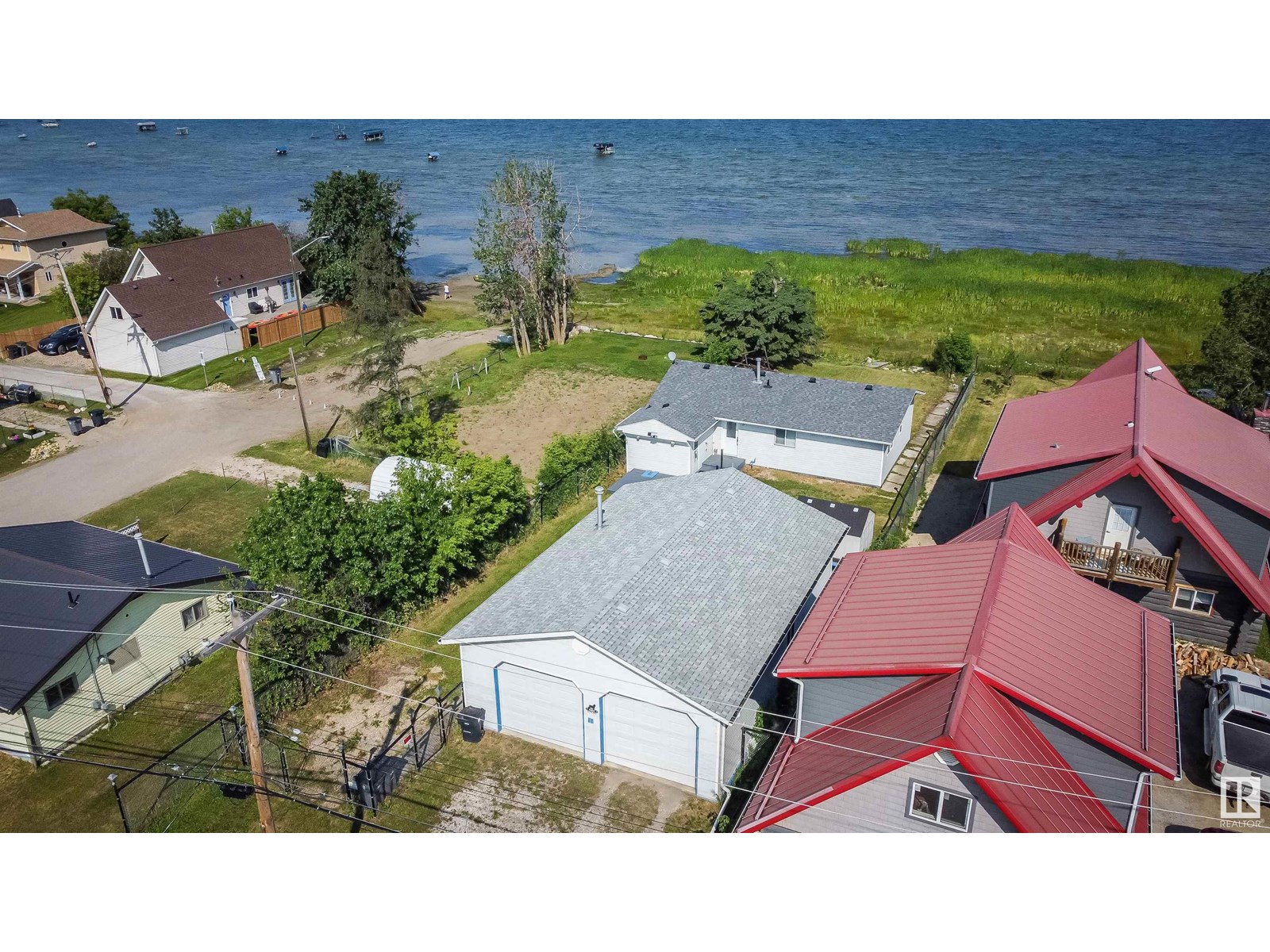 Photo 2 of 5036 50 Av, Rural Lac Ste Anne County AB