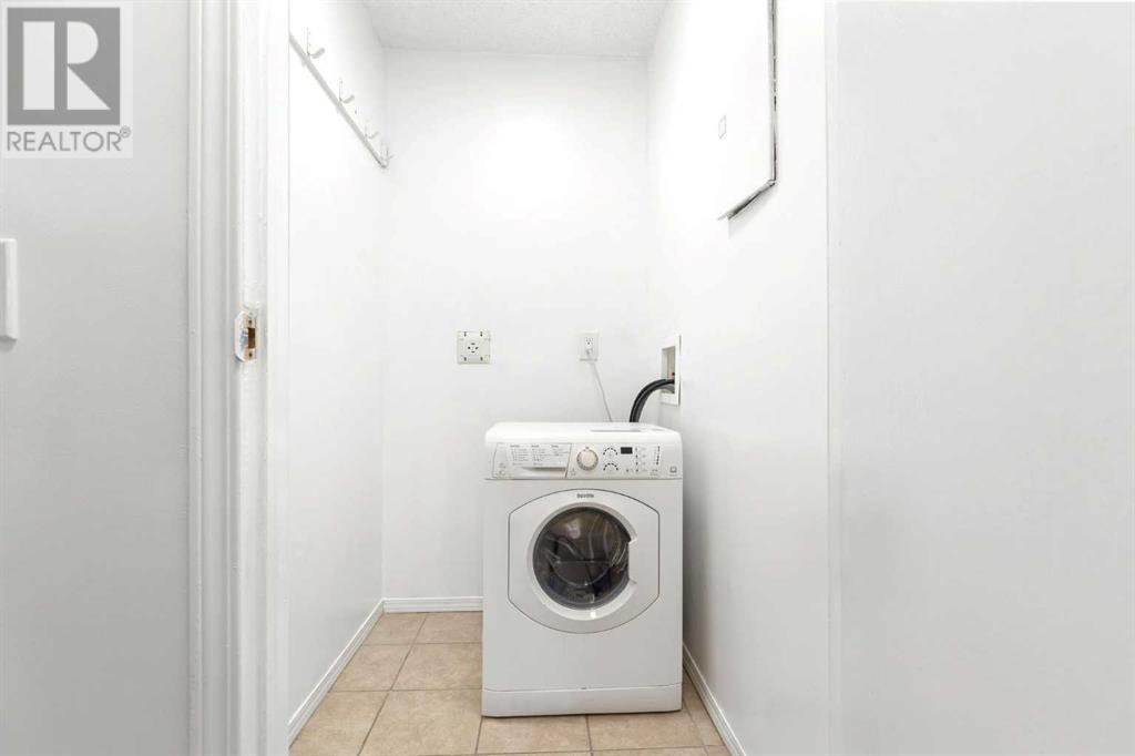 Single Family House for Sale in    Street SE Forest Lawn Calgary 