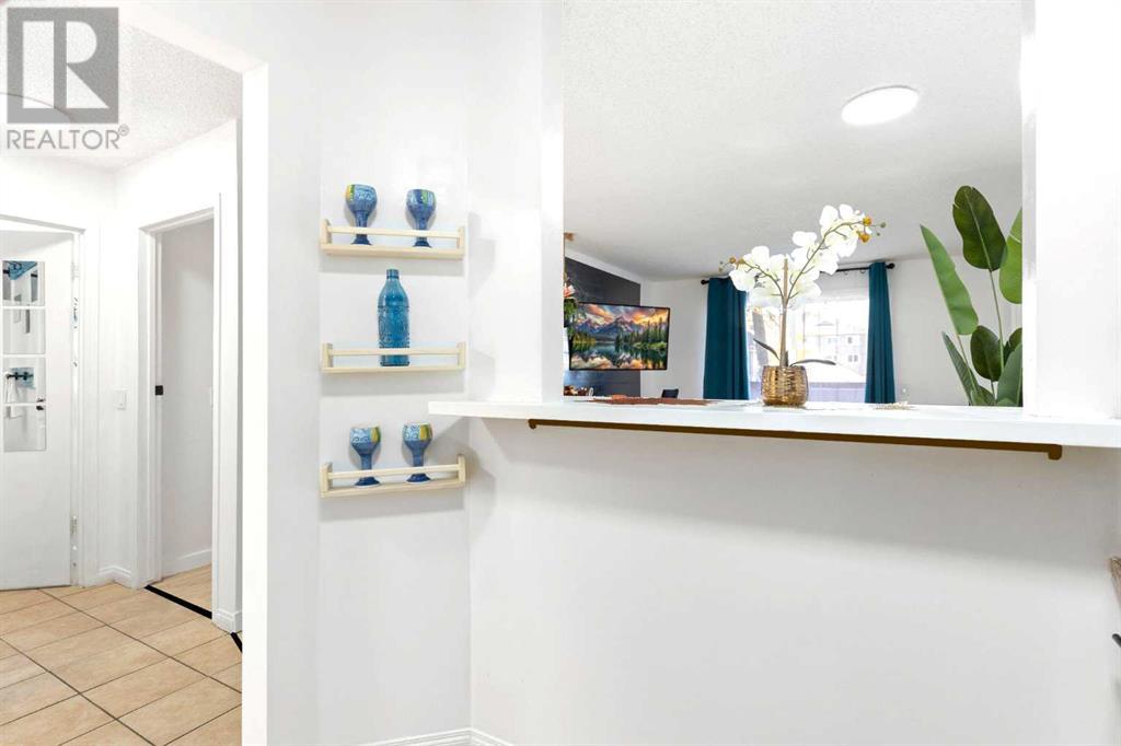 Single Family House for Sale in    Street SE Forest Lawn Calgary 