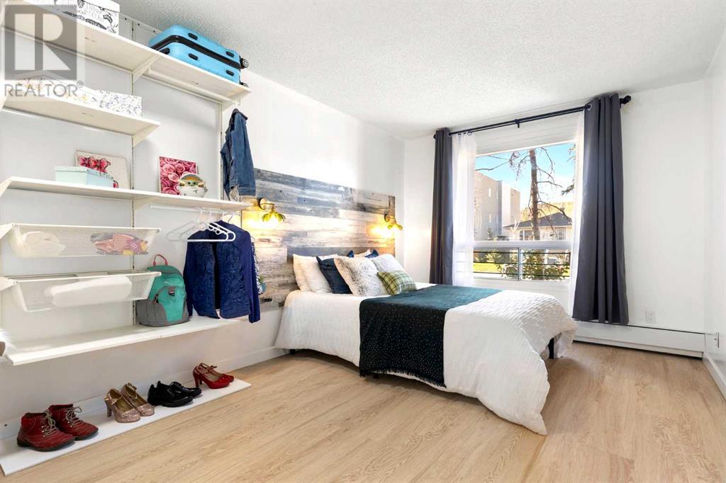 Single Family House for Sale in    Street SE Forest Lawn Calgary 