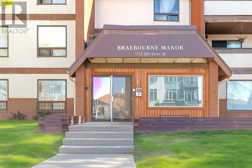 Single Family House for Sale in    Street SE Forest Lawn Calgary 