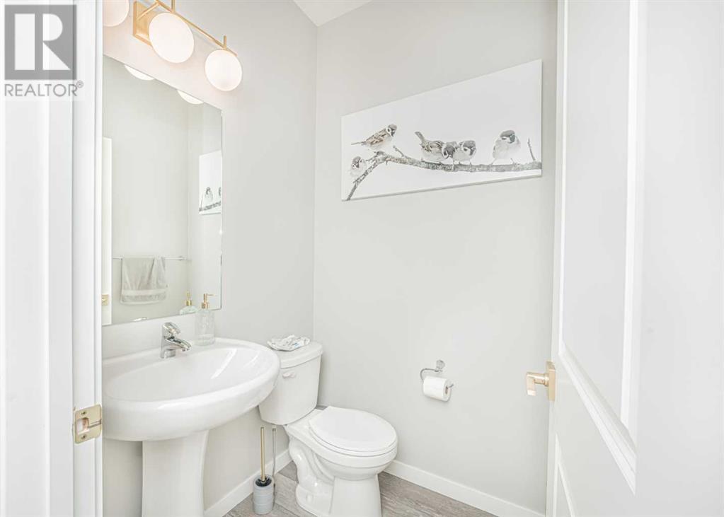 Single Family House for Sale in   Avenue NW Sage Hill Calgary 
