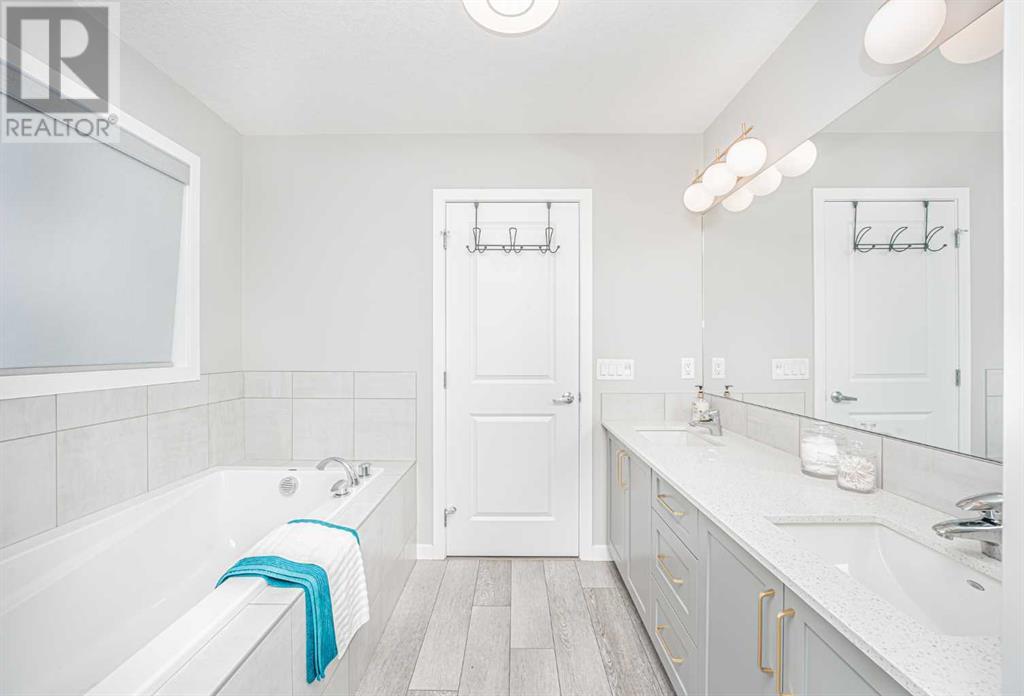 Single Family House for Sale in   Avenue NW Sage Hill Calgary 