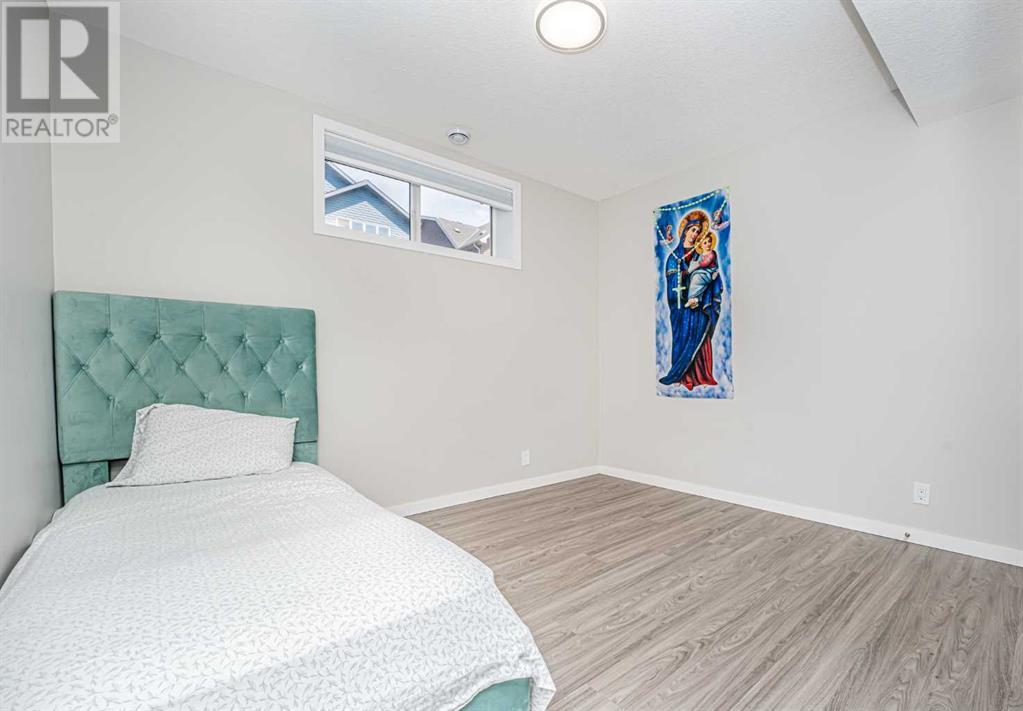 Single Family House for Sale in   Avenue NW Sage Hill Calgary 