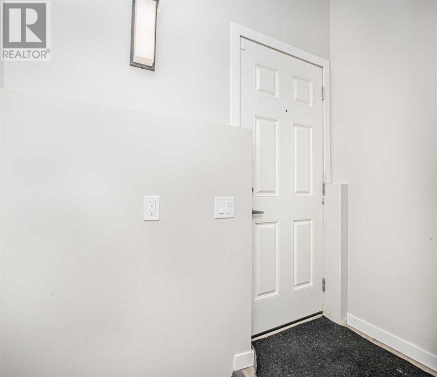 Single Family House for Sale in   Avenue NW Sage Hill Calgary 
