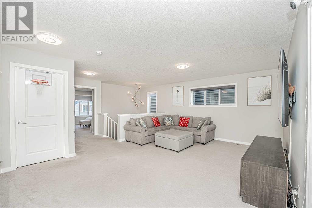 Single Family House for Sale in   Avenue NW Sage Hill Calgary 