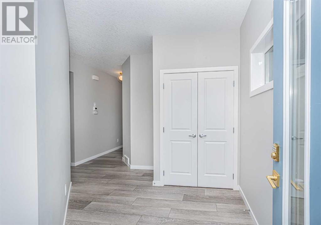 Single Family House for Sale in   Avenue NW Sage Hill Calgary 
