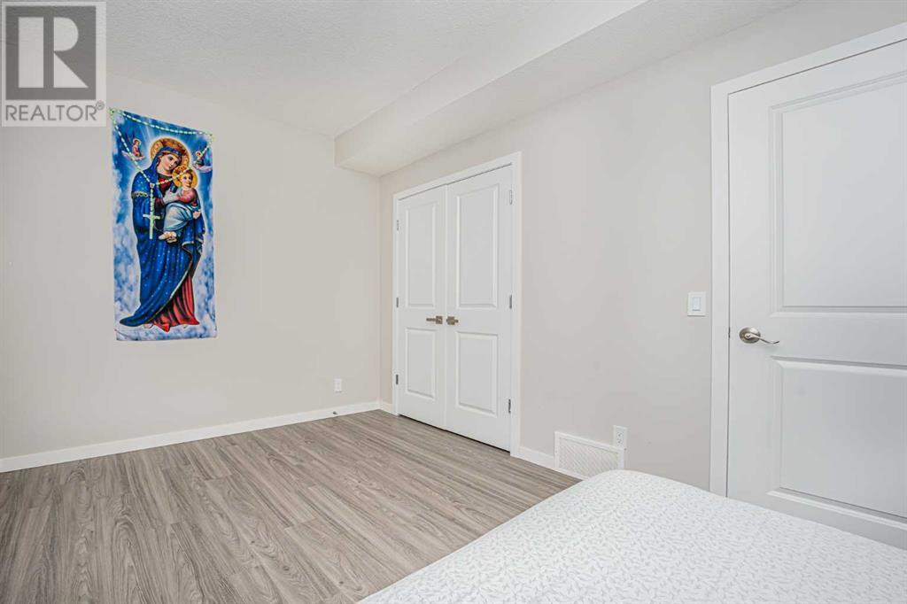 Single Family House for Sale in   Avenue NW Sage Hill Calgary 