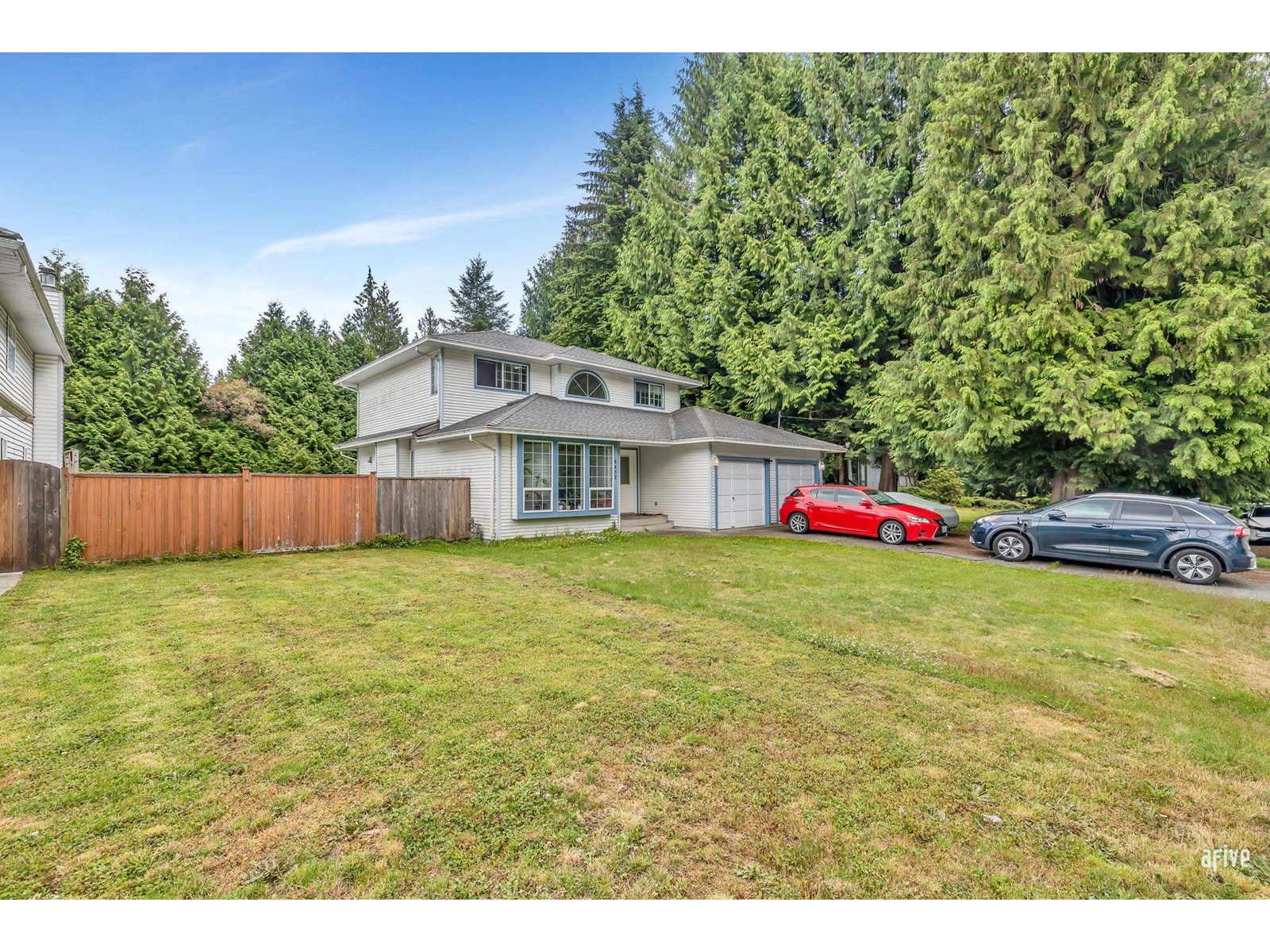 Photo 3 of 6472 138 Street, Surrey BC