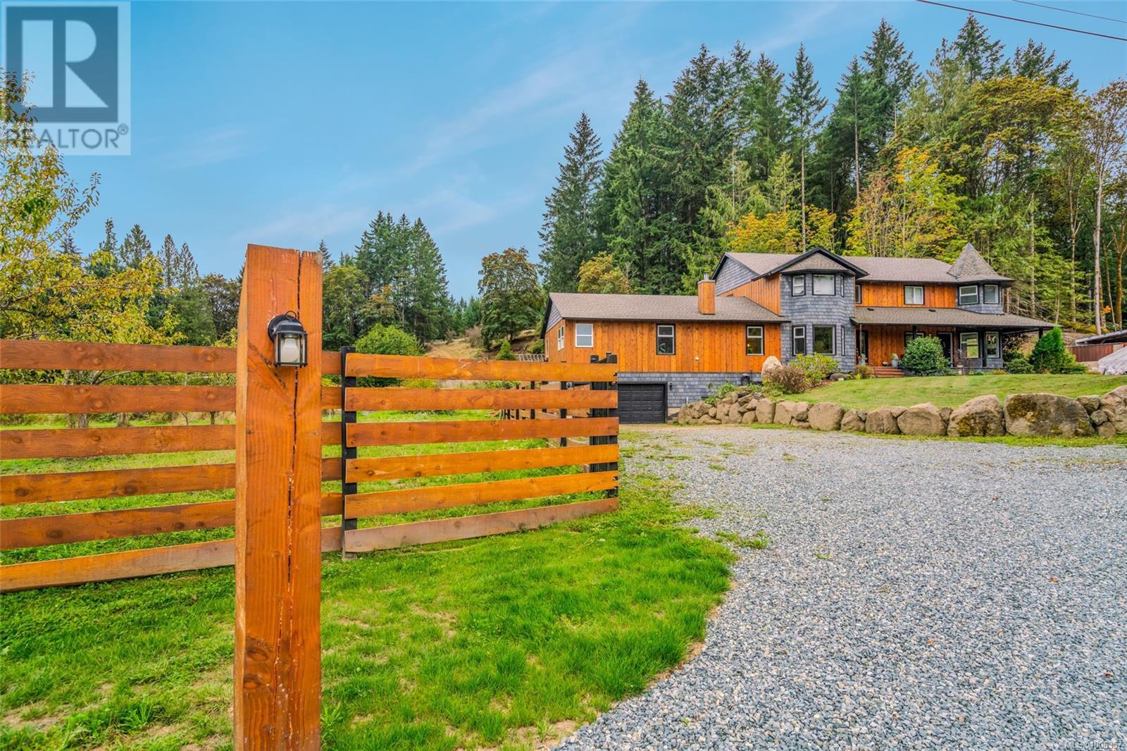 Photo 2 of 1675 Kelsie Rd, Nanaimo BC