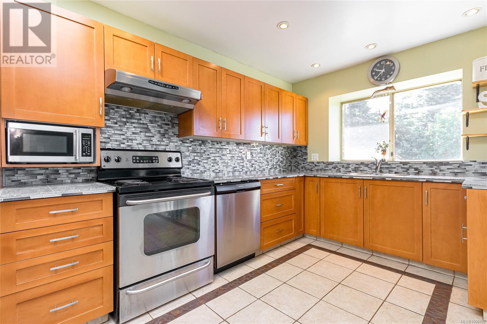  6756 Horne Road, Sooke