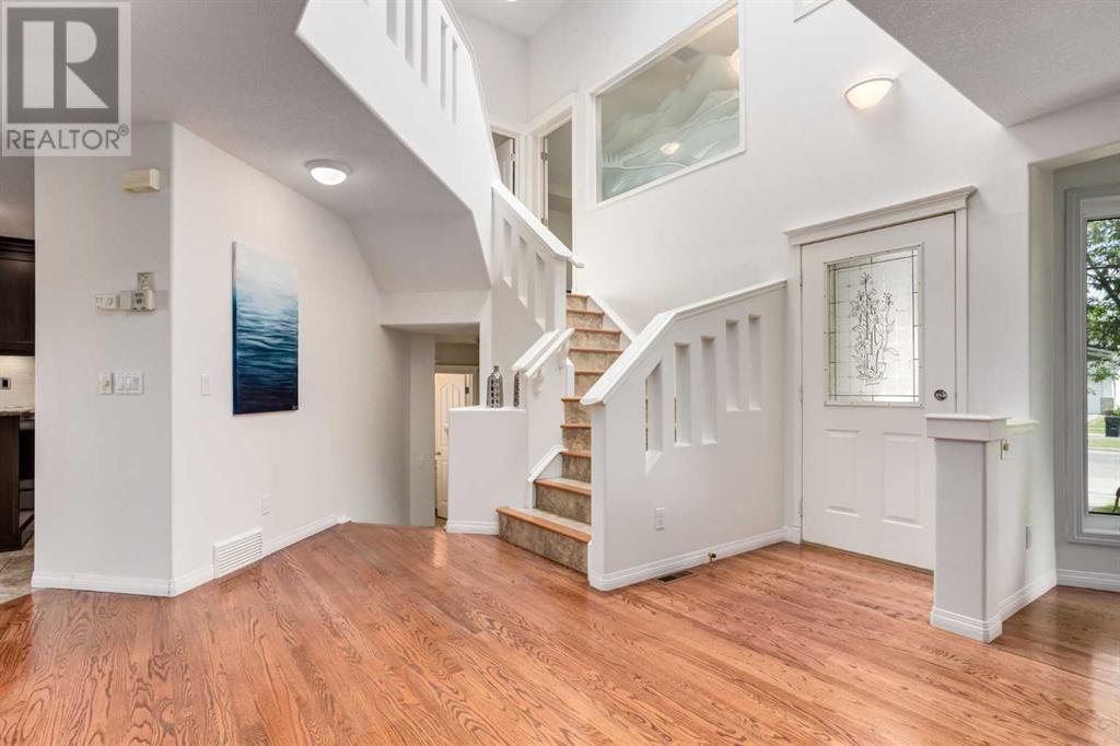 Single Family House for Sale in  Douglasdale Boulevard SE Douglasdale/Glen Calgary 